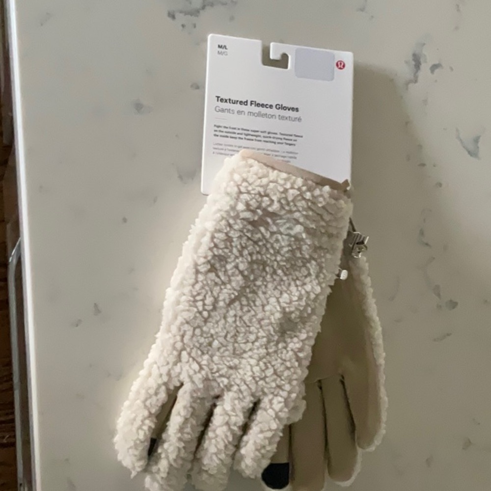 Lululemon fleece tech gloves